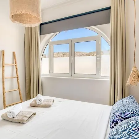 Onikos House - South Gem